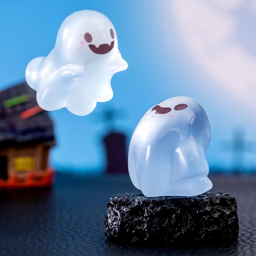 6PCS Cute Luminous Halloween Ghost Dolls, Glow in The Dark Ghost Fish Tank Aquarium Décor, Mini Ornaments for Desktop, Micro Landscape Creative Decoration Accessories