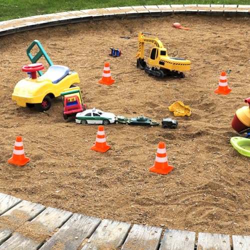 30 Pcs Mini Plastic Traffic Cones, 1.4 inch Training Roadblock Cones Traffic Signs, Mini Road Safety Cones for Micro Landscape Sand Table Engineering Construction Road Cones Model
