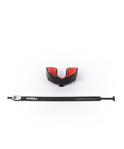 Venum Challenger Mouthguard - Strap/Strapless - color: Black/Red, size: Adult