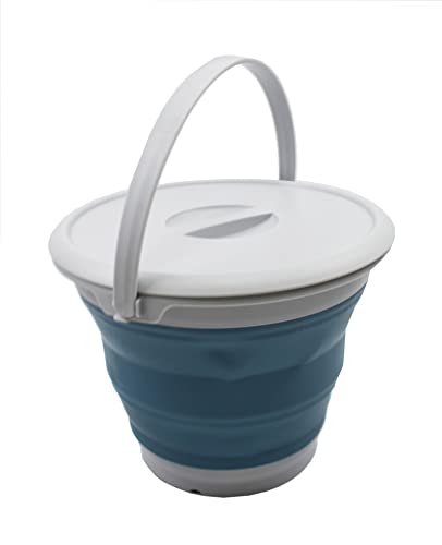 SAMMART 8.5L (2.2 Gallon) Collapsible Plastic Bucket with Lid - Foldable Round Tub with Lid - Portable Fishing Water Pail - Space Saving Outdoor Waterpot. Size 31cm Dia (Grey/Steel Blue, 1)