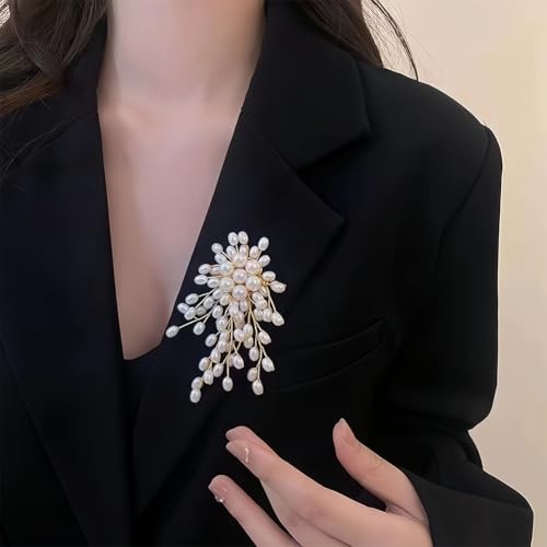 Large Flower Pearl Brooches for Women Fashion White Cluster Pearls Brooch Lapel Pins Fun Formal Dress Clothes Costume Pin Chunky Floral Jewelry Gift - color: Pearl1