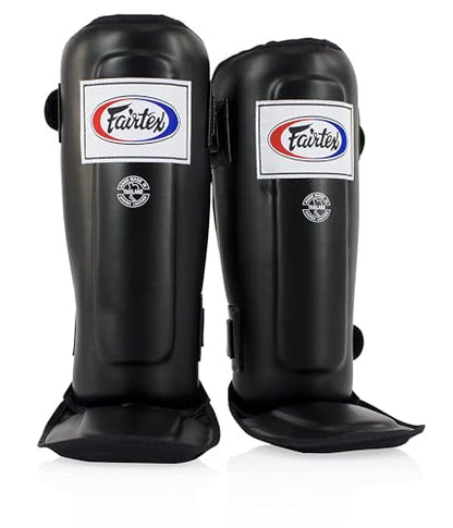 Fairtex SP3 Lightweight Shin Guards, Muay Thai MMA Avoid Shin Splints Gear | Featherweight synthetic shell with high-density padding. Articulated lower-leg armor enhances mobility and leg protection - color: Black, size: Medium