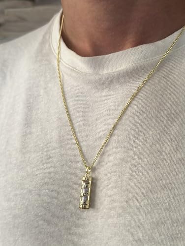 14K Gold Plated Made in Israel Mezuzah Pendent With Scroll Klaff Hashem Star Of David Necklace Jewelry Jewish Israel Blessing - color: Gold