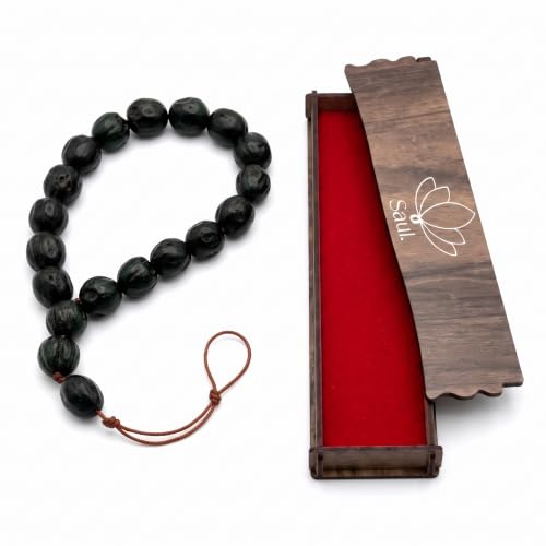 Saul. Naturally Scented Andiz Worry Beads in Wooden Gift Box, Handcrafted 17-Bead Pocket Tasbih for Men, Stress Relief EDC Misbaha - color: Moss Green