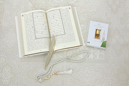 ihvan online Prayer Gift Set for Hajj and Umrah, Muslim Prayer Rug, Prayer Mat, Beads Taasbih, Holy Quran Translated French, Praying Mat, Islamic Gift Set for Ramadan & Eid, White - color: French White