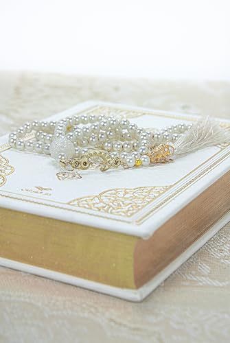 ihvan online Prayer Gift Set for Hajj and Umrah, Muslim Prayer Rug, Prayer Mat, Beads Taasbih, Holy Quran Translated French, Praying Mat, Islamic Gift Set for Ramadan & Eid, White - color: French White