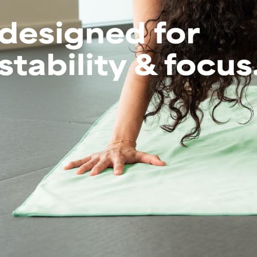 S&T INC. Aura Microfiber Yoga Mat Towel, 2 Pack, 26.5" x 72", Green | Soft and Absorbent, Quick-Dry for Gym, Pilates, and Hot Yoga, Compact for Gym Bag, Machine Washable - color: Green 2pk