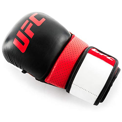 UFC Pro MMA Sparring Glove - color: Black, size: SM/MED
