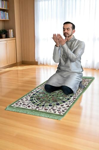 ihvan online Luxury Velvet Muslim Prayer Rug, Janamaz, Thick Soft Sajadah, Portable Travel Prayer Carpet Mat, Islamic Gift for Eid, Ramadan, Hajj & Umrah, Rawdah Green - color: Rawdah Green