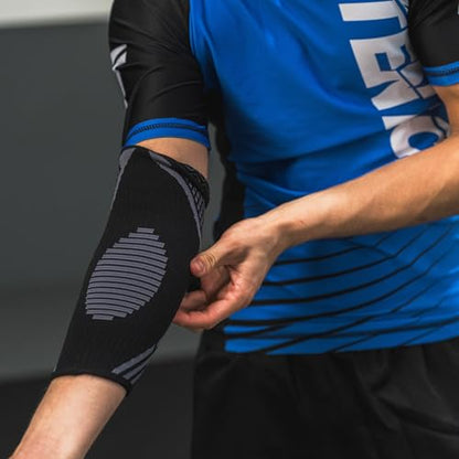 Tenace Jiu Jitsu Elbow Brace, Grappling - Compression Elbow Protection and Padded MMA, BJJ, Muay Thai, Judo - High Durability and Performance Unisex - size: Medium