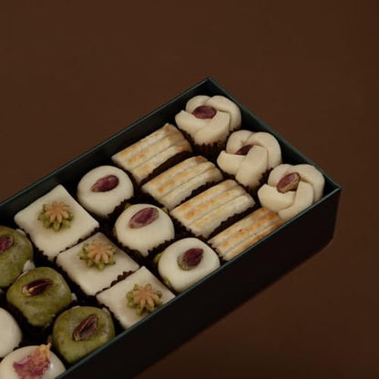 OMNIYA Delicacy Marzipan Lozina Box (1 LB, 25 Pieces) – Premium Mediterranean Marzipan Sweets with Pistachio & Rose – Gourmet Gift Box for Eid, Christmas, Weddings & Special Occasions