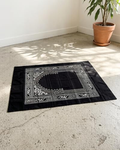 Portable Foldable Prayer Mat 23.62 x 39.37 Inches, Built-in Compass Moisture Resistant Travel Rug with Zipper Storage Pouch, Multiple Colors Indoor Outdoor Religious Accessory - color: Black, size: 1'11" x 3'3" (Rectangular)