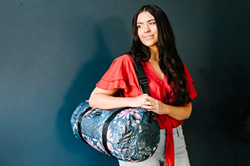19” Barrel Womens Duffel/Gym/Weekender Bag (Navy Floral) - color: Navy Floral