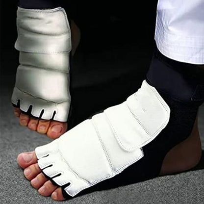 Taekwondo Karate Sparring Gear Foot Protector 1 Pair Karate Boxing Sparring Foot Guard Martial Arts Protective Feet Gear for Training - size: S 30-33