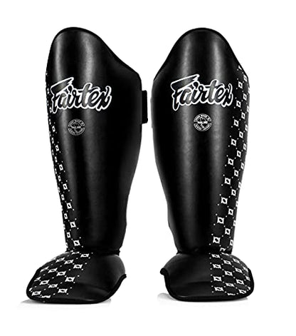 Fairtex SP5 남성, 여성, 아동용 무에타이 정강이 보호대 | 정강이는 프리미엄, 경량 및 내구성 | 훈련 또는 스파링 중에 정강이 부목을 방지하기 위한 확장된 보호 기능 - color: 블랙., size: 중형