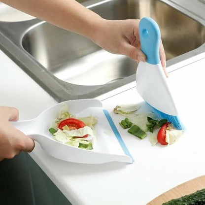 Dust pan Broom Brush Dustpan Small Broom and Dustpan Set（Light Blue, 2set） | Mini Broom and Dustpan, Small Dustpan and Brush Set for Home Cleaning, Sofa, Desk, Guinea Pig Cage, Cat Litter etc. - color: Light Blue, size: 2set