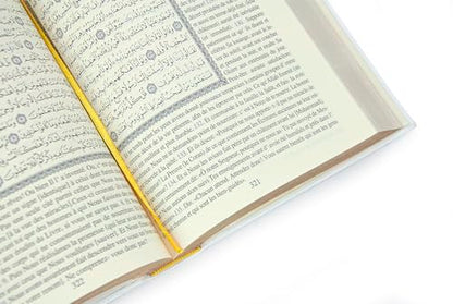 ihvan online Prayer Gift Set for Hajj and Umrah, Muslim Prayer Rug, Prayer Mat, Beads Taasbih, Holy Quran Translated French, Praying Mat, Islamic Gift Set for Ramadan & Eid, White - color: French White