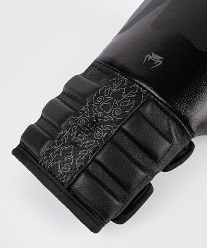 Venum Reverso Boxing Gloves - color: Black/Black, size: 12oz