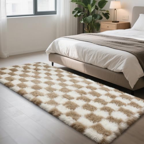 Checkered Rug for Bedroom, 2x6 Beige and White Area Rugs, Classic Checkered Carpets Shag Area Rug, Bedside Rugs for Living Room Bedroom Room Home Decor - color: Beige and White, size: 2' x 6' (Rectangular)