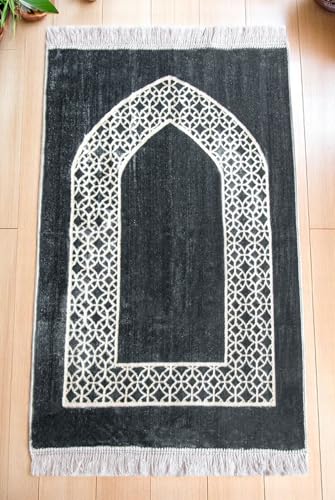 ihvan online Luxury Velvet Muslim Prayer Rug, Janamaz, Thick Soft Sajadah, Portable Travel Prayer Carpet Mat, Islamic Gift for Eid, Ramadan, Hajj & Umrah, Grey - color: Grey