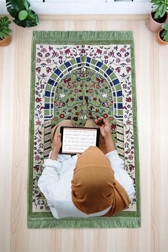ihvan online Luxury Velvet Muslim Prayer Rug, Janamaz, Thick Soft Sajadah, Portable Travel Prayer Carpet Mat, Islamic Gift for Eid, Ramadan, Hajj & Umrah, Rawdah Green - color: Rawdah Green