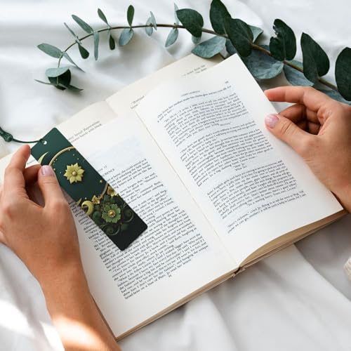 5 Pieces Wood Bookmark for Men Women Ramadan on Green Wallpaper Wooden Bookmarks Unique Handmade Book Marks with Tassel Pendant Craft Bookmark for Book Lovers Birthday Teachers Gift - color: Dark Green