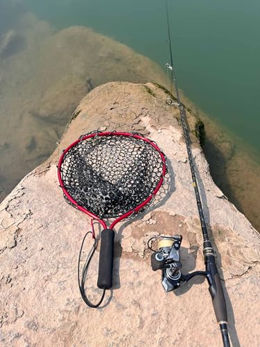 Short Handle Rubber Fishing Landing Net, 19.7" Lightweight Aluminum Frame, Portable EVA Foam Handle Trout Net for Kayak Stream Catch and Release, Hook-Friendly Rubber Netting Landing Net - color: BLUE