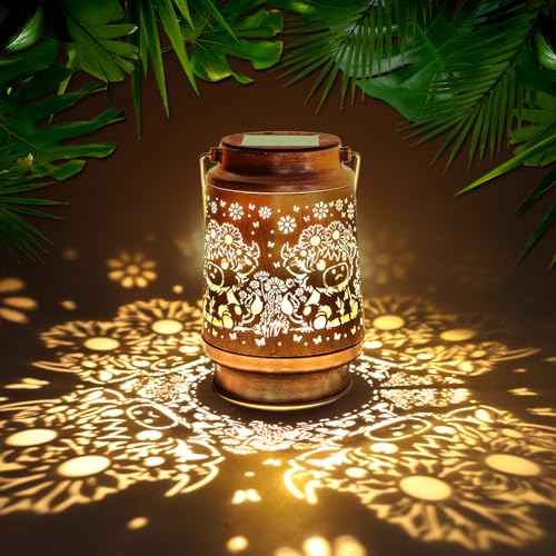Solar Lantern Outdoor Garden Decor - Metal Highland Cow Hanging Lights with IP65 Waterproof, Rustic Farmhouse Patio Accessories, Western Yard Decorations Gifts for Mom Women Boys - color: Highland