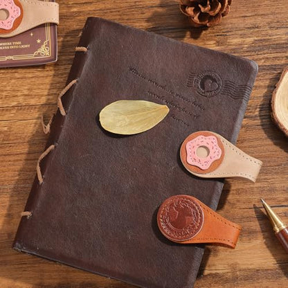 2PCS Vintage Magnetic Leather Bookmark, Leather Magnetic Bookmarks for Women, Magnetic PU Bookmarks Clip Book Accessories - style: Donuts and Cookies