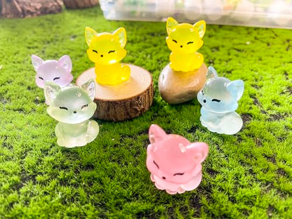 30PCS Mini Fox Decor for Dollhouse Resin Animal Tiny for Crafts Micro Miniature Foxs for Fairy Garden Dollhouse Micro Landscaping Decoration (Fox 2) - style: FOX 2