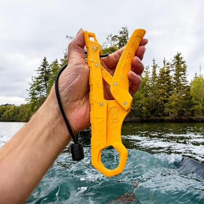 7.5'' Floating Fish Gripper, Fishing Grabber | Catfish Mouth Pliers, Caught Bass Holder, Fish Scale Hook Clamp, Saltwater Lip Grip Tool with Lanyard, Gifts for Men - color: Yellow