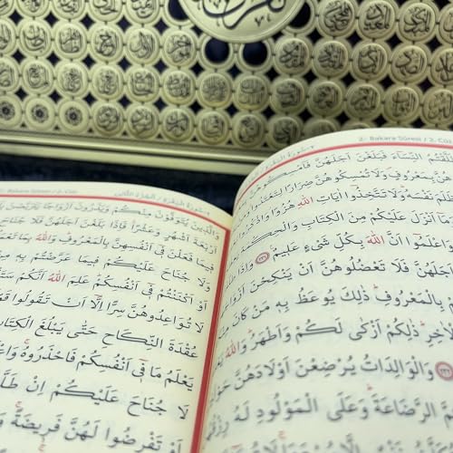 Modefa Ikra Muslim Islamic Keepsake Turkish Gift Set Holy Quran in Arabic - Ikra With Hijab and Tesbih (Black) - color: Black