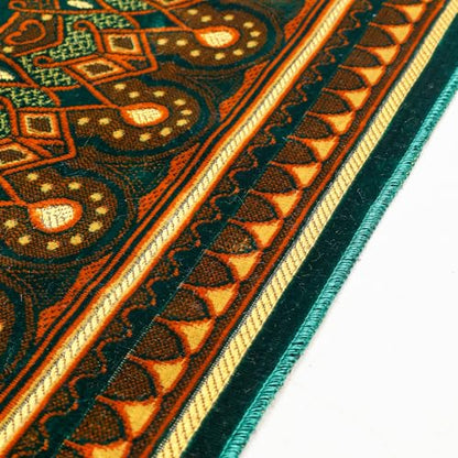 Muslim Prayer Rug, Soft Plush Thin Islamic Prayer Mat, Janamaz, Sajada, Praying Carpet, Islamic Gift for Men & Women, Islamic Ma, Eid & Ramadan Gift with Prayer Beads, 26x43 inch, Green - color: Kaaba / Emeraldgreen
