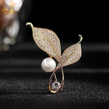 Crystal Pearl Flower Brooches Pins Fashion Beautiful Created Rhinestone Floral Brooch Good Idea for Party Dance Wedding Banquet for Elegant Women Girl - color: Gold Leaves