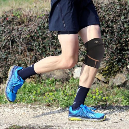 Knee Brace with Hot/Cold Therapy Copper Infused | Neoprene wrap for swelling and injuries, One size fits most, Includes 11.8 x 8.5 in cold compress, Odor reducing