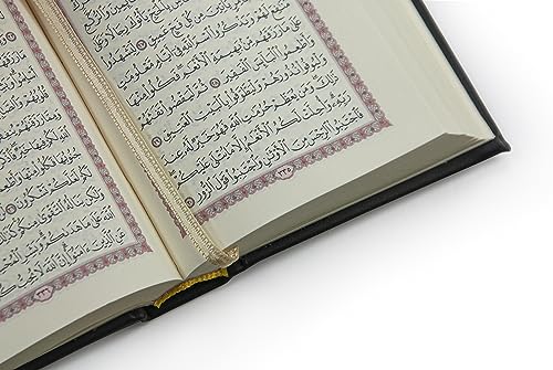 İhvan Online Medina Calligraphy Quran Set with Islamic Finger Counter, Portable Digital Prayer Tasbeeh, Pearl Zikirmatic Beads, 3 Pieces Gift for Ramadan & Eid & Mawlid (Black) - color: Black