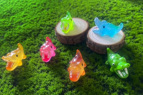 30PCS Mini Crocodile Decor for Dollhouse Resin Animal Tiny for Crafts Micro Miniature Crocodiles for Fairy Garden Dollhouse Micro Landscaping Decoration - style: Crocodile