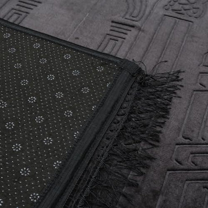 Prayer Rug - Soft Plush Turkish Janamaz Sajada Carpet for Men and Women - Plain Solid Prayer Mat Ramadan Eid Gift - with Prayer Beads - Luxury Floral Stamp, Black - color: Black