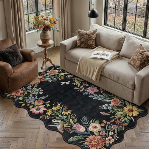 4x6 Floral Black Scalloped Area Rug - color: Black, size: 4' x 6' (Scalloped)