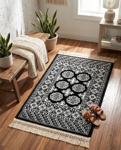 Rugs.com Bokhara Collection Rug – 2x3 Black and White Medium-Pile Rug Perfect for Entryways, Kitchens, Breakfast Nooks, Accent Pieces - color: Black and White, size: 2' x 3'