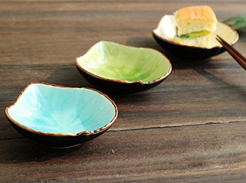 WAIT FLY Lovely Grape Leaves Shaped Ceramics Seasoning Dishes/ Tea Bag Holders/ Ketchup Saucer/ Appetizer Plates/ Vinegar Spice Salad Soy Sushi Wasabi Seasoning Dipping Bowls, Set of 3 - color: Grape Leaf