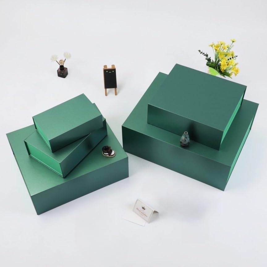UoeRing 1 Pcs Green Gift Box Large 11.5x8x4 Inch with Magnetic Lid | Collapsible Luxury Present Box,for Birthday,Christmas Holiday Gift Includes Card,Ribbon,Tissue Paper & Shredded Filler - color: 13.5x11.8x4.7 Inch-Green-Pack of 1
