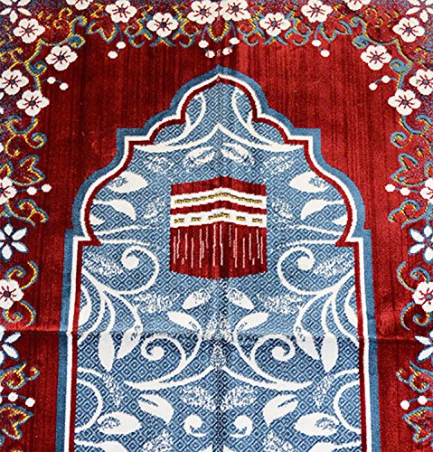 Islamic Prayer Rugs Made in Turkey with Fine Velvet