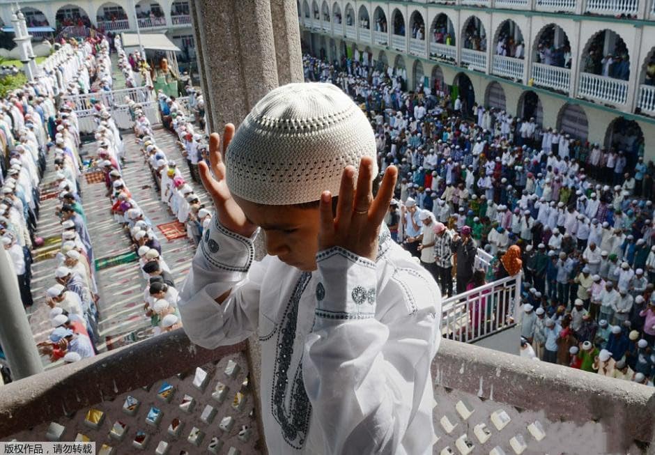 3pcs Knit Kufi Hats for Men Muslim Prayer Cap Islamic Ramadan Eid Taqiyah Cap Koofi Topi Beanie Skull Hat Under Hat - color: White